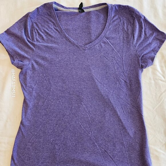 3 /15$ Bundle Deal 2 Tees for One Price Green and Purple Tees - Picture 10 of 10